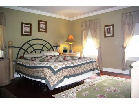 40 Wayne St, Warwick, RI 02889 photo 8