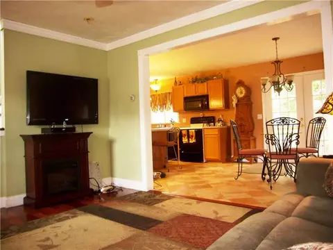 40 Wayne St, Warwick, RI 02889 photo 6