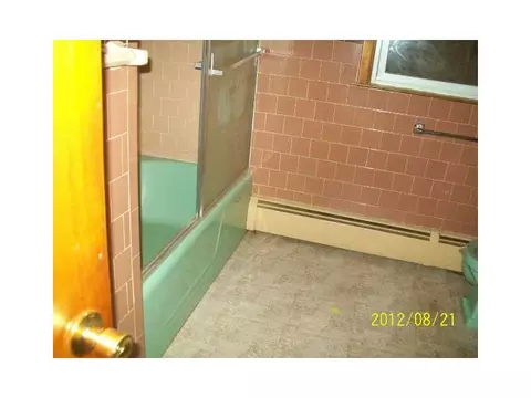 91 Avenue A, Woonsocket, RI 02895 photo 4