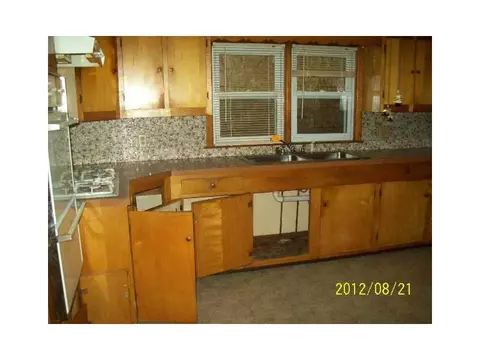 91 Avenue A, Woonsocket, RI 02895 photo 5