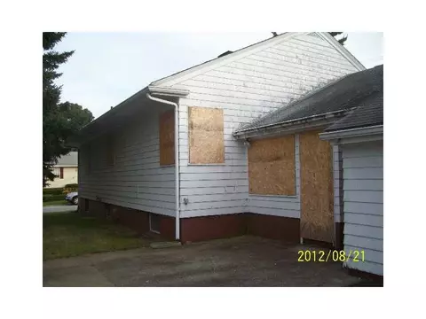 91 Avenue A, Woonsocket, RI 02895 photo 2