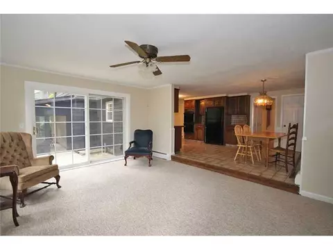 135 Hedgerow Dr, Warwick, RI 02886 photo 7
