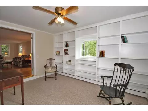 135 Hedgerow Dr, Warwick, RI 02886 photo 9