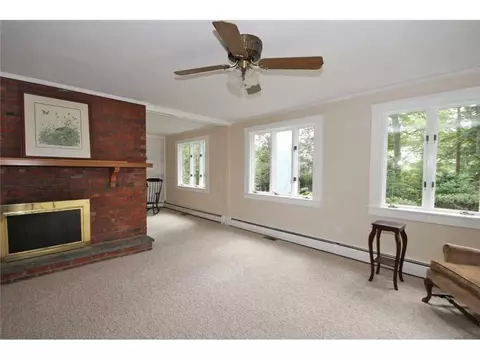 135 Hedgerow Dr, Warwick, RI 02886 photo 8