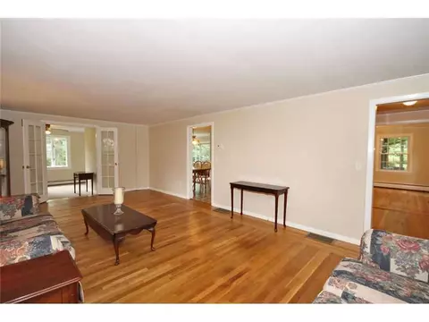 135 Hedgerow Dr, Warwick, RI 02886 photo 11