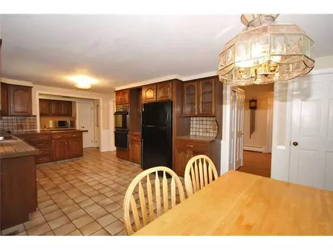 135 Hedgerow Dr, Warwick, RI 02886 photo 5