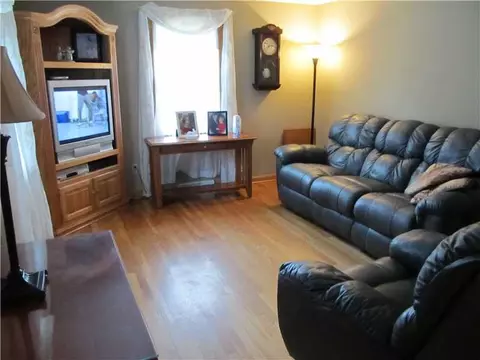 233 Halsey Rd, Woonsocket, RI 02895 photo 7
