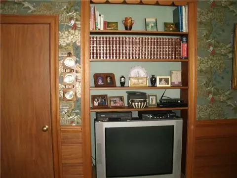 75 Gaskill St, Woonsocket, RI 02895 photo 18