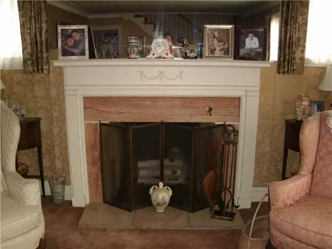 75 Gaskill St, Woonsocket, RI 02895 photo 5
