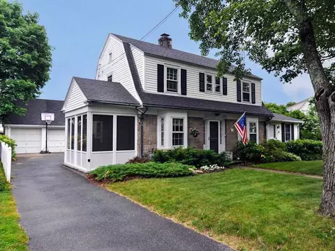 59 Winslow Ave, Warwick, RI 02886 photo 5