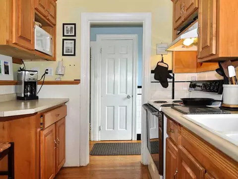 59 Winslow Ave, Warwick, RI 02886 photo 8