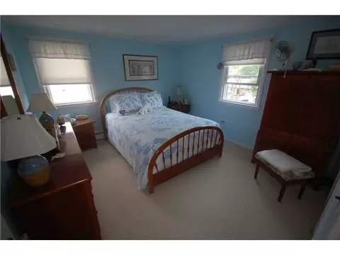 21 Riverdale Rd, Westerly, RI 02891 photo 10