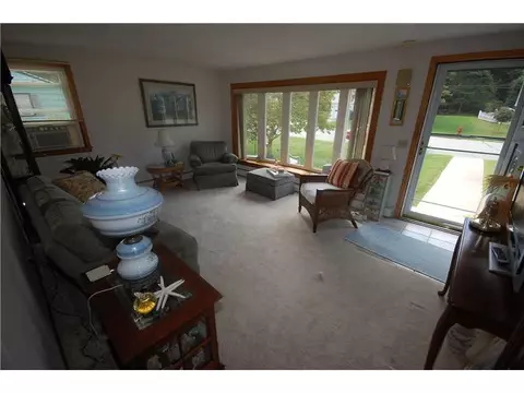 21 Riverdale Rd, Westerly, RI 02891 photo 8