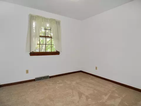 42 Ryan Ave, Warwick, RI 02889 photo 9