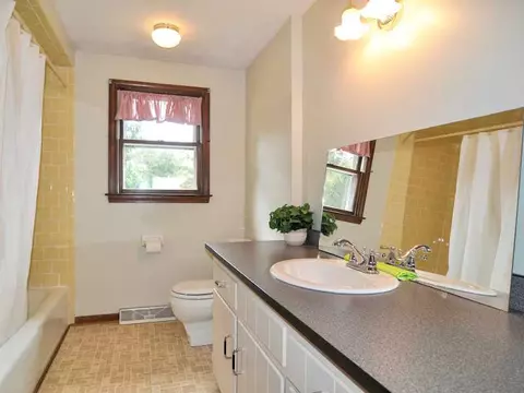 42 Ryan Ave, Warwick, RI 02889 photo 11