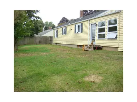 39 Lufkin Ct, Warwick, RI 02888 photo 10