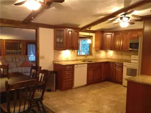 58 Larkin Ave, Warwick, RI 02886 photo 3