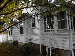 77 Williams St, Woonsocket, RI 02895 photo 4
