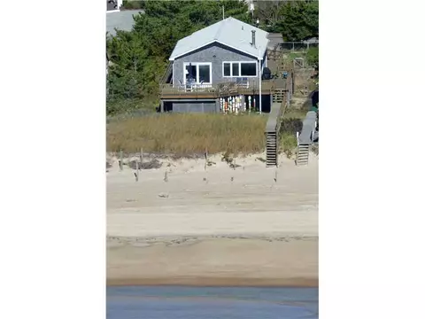 491 Atlantic Ave, Westerly, RI 02891 photo 2