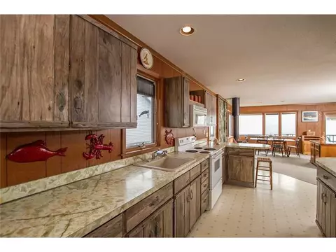 491 Atlantic Ave, Westerly, RI 02891 photo 8