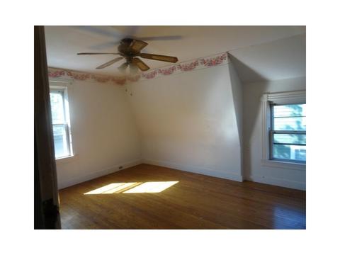 57 Maple Ave, Riverside, RI 02915 photo 6