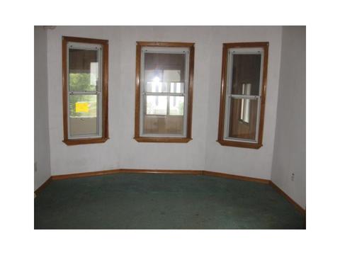 57 Maple Ave, Riverside, RI 02915 photo 4