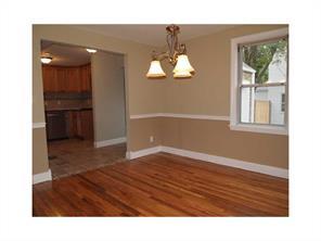 58 Massasoit Dr, Warwick, RI 02886 photo 3