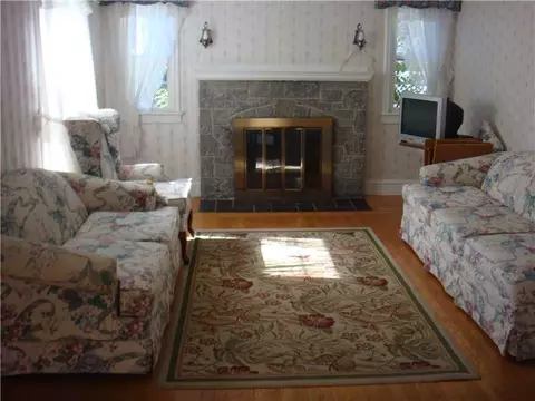 3 Carson Ave, Warwick, RI 02886 photo 3