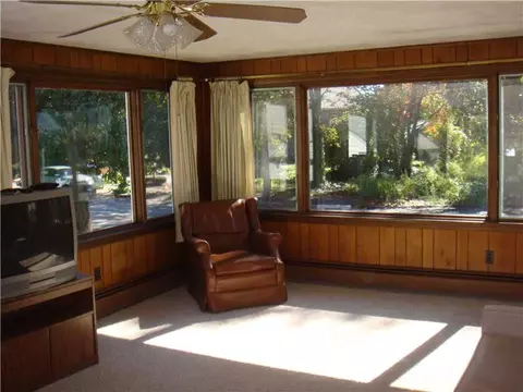 3 Carson Ave, Warwick, RI 02886 photo 4