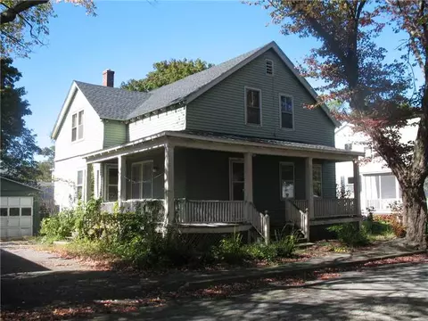 73 King St, Warren, RI 02885 photo 1