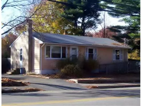 59 Arnold Rd, Coventry, RI 02816 photo 2