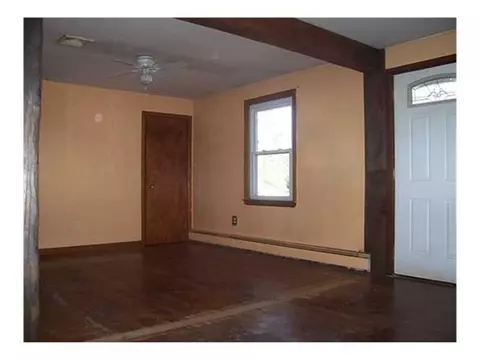 59 Arnold Rd, Coventry, RI 02816 photo 4