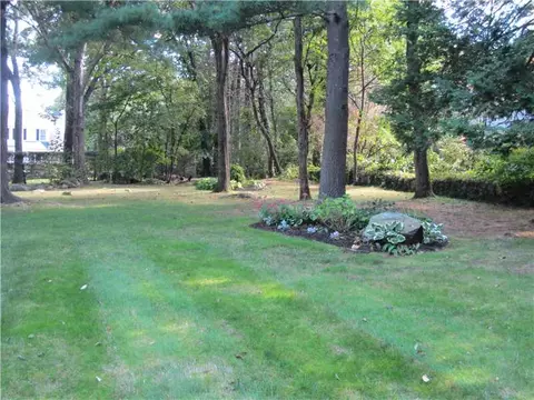 36 Bruce Ln, Warwick, RI 02886 photo 6