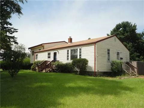 52 Waycross Dr, Warwick, RI 02888 photo 1