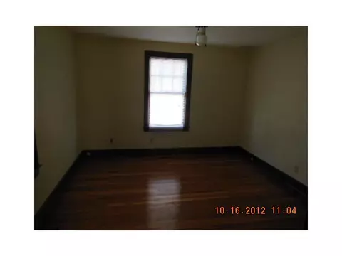 96 Lydia Ave, Woonsocket, RI 02895 photo 4