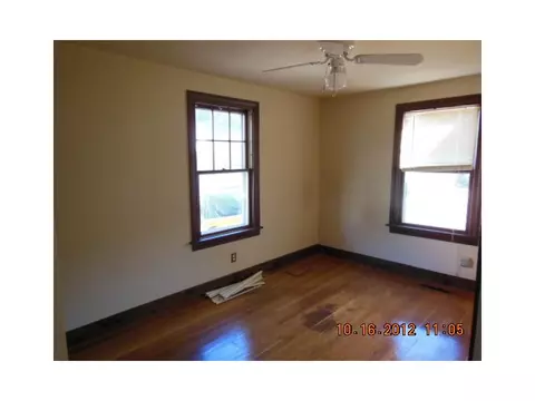 96 Lydia Ave, Woonsocket, RI 02895 photo 8