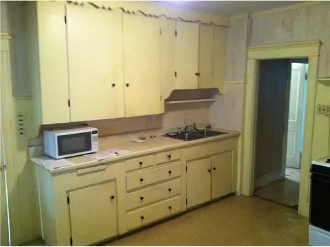 58 Edmund St, Woonsocket, RI 02895 photo 4