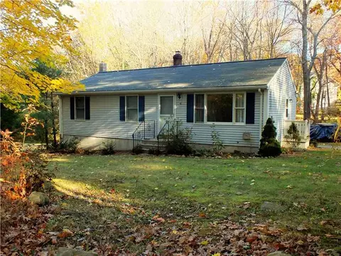 46 Cooper Hill Rd, Mapleville, RI 02839 photo 1