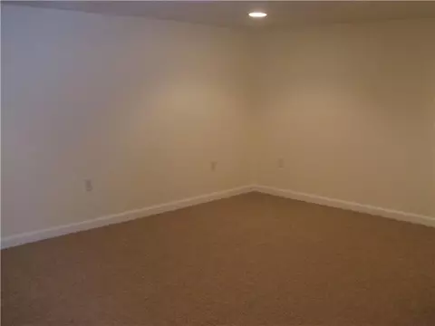 10 Hickory Rd, Coventry, RI 02816 photo 23