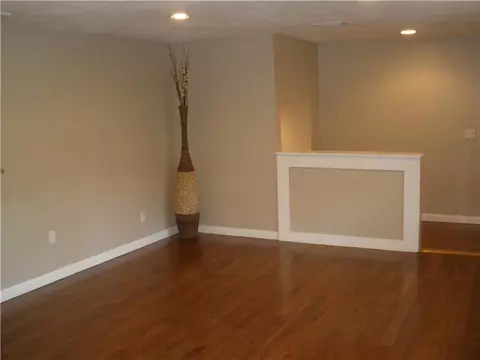 10 Hickory Rd, Coventry, RI 02816 photo 5