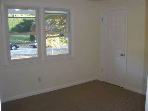 10 Hickory Rd, Coventry, RI 02816 photo 12