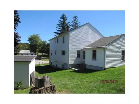 392 Mowry St, Woonsocket, RI 02895 photo 4