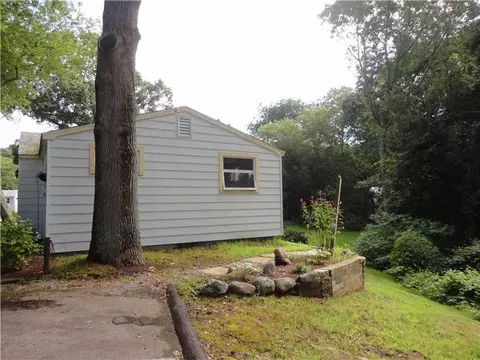 88 Old Post Rd #17, Westerly, RI 02891 photo 2