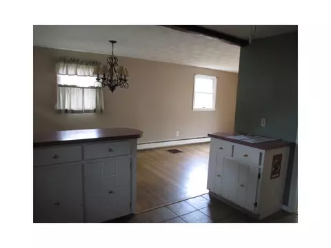 275 Jillson Ave, Woonsocket, RI 02895 photo 4