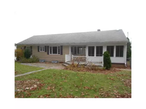 47 Gaskill St, Woonsocket, RI 02895 photo 1