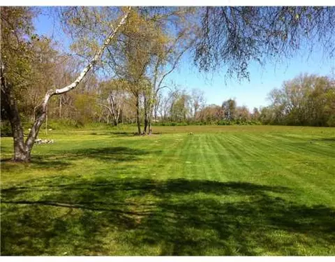 16 Maple Rd, Warren, RI 02885 photo 3