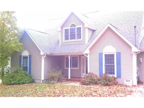 19 Midway Ave, Westerly, RI 02891 photo 2