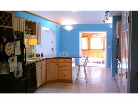 19 Midway Ave, Westerly, RI 02891 photo 8