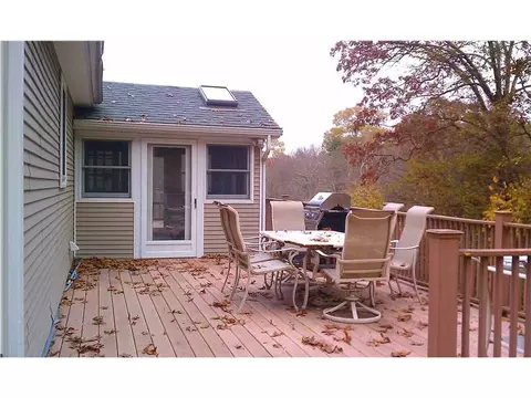 19 Midway Ave, Westerly, RI 02891 photo 4