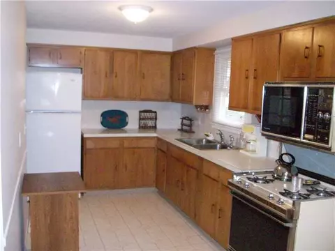 10 Beaver Rd, Riverside, RI 02915 photo 5